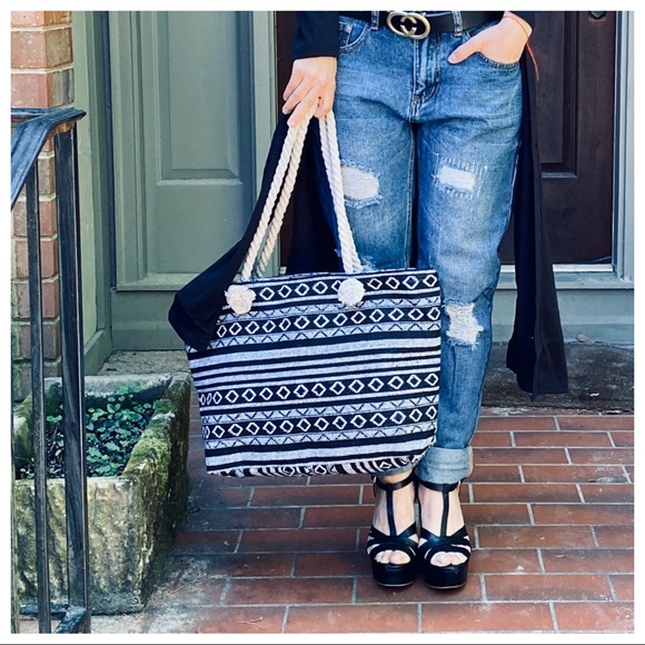 ✨LAST ONE✨PERFECT TRIBAL PRINT WEEKEND TOTE BAG - Picture 5 of 8